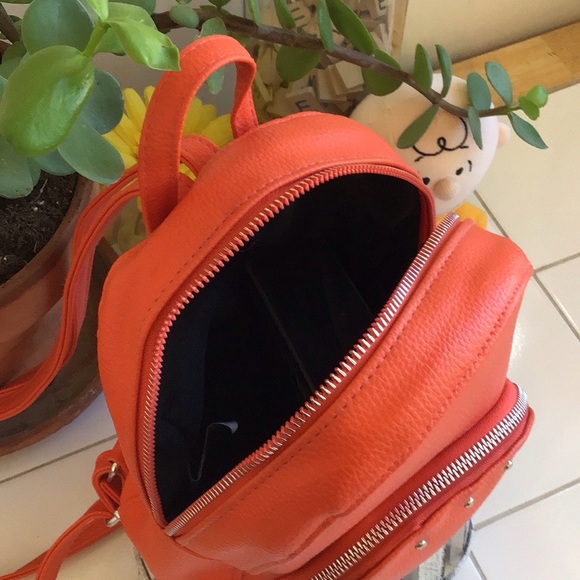 ‘Typo’ Korean Style Backpack NWOT (#5) - Picture 3 of 9